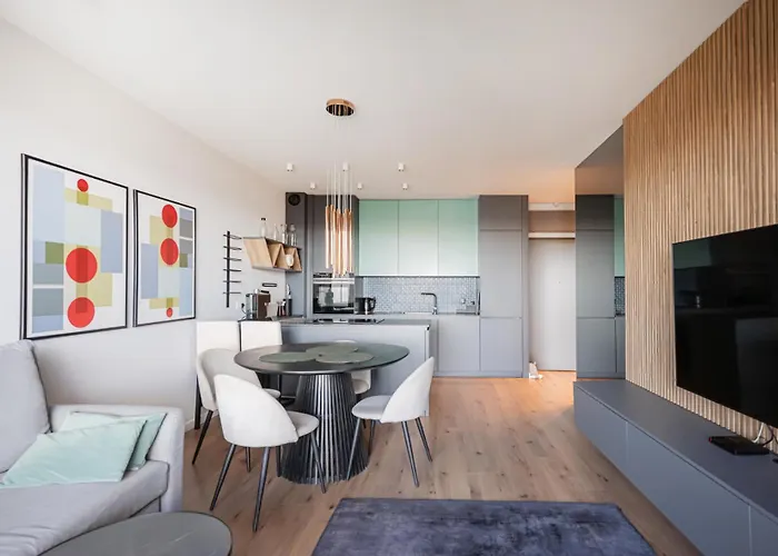 River Paradise With Parking Spot *