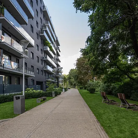 River Paradise With Parking Spot