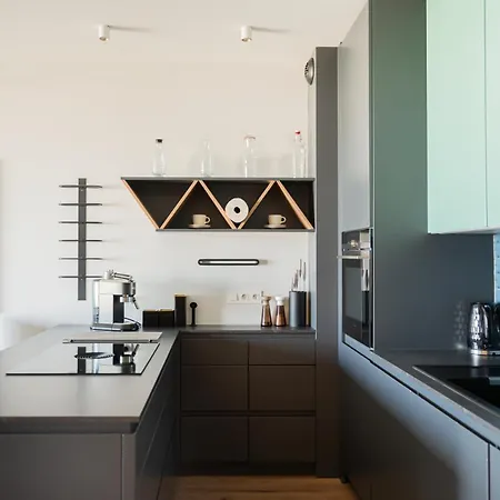 River Paradise With Parking Spot *