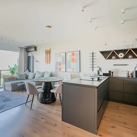 River Paradise With Parking Spot Apartament *