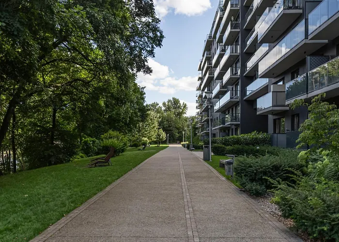 River Paradise With Parking Spot